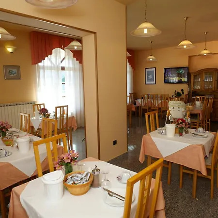 Studio Apartman Rovinj Отель типа 